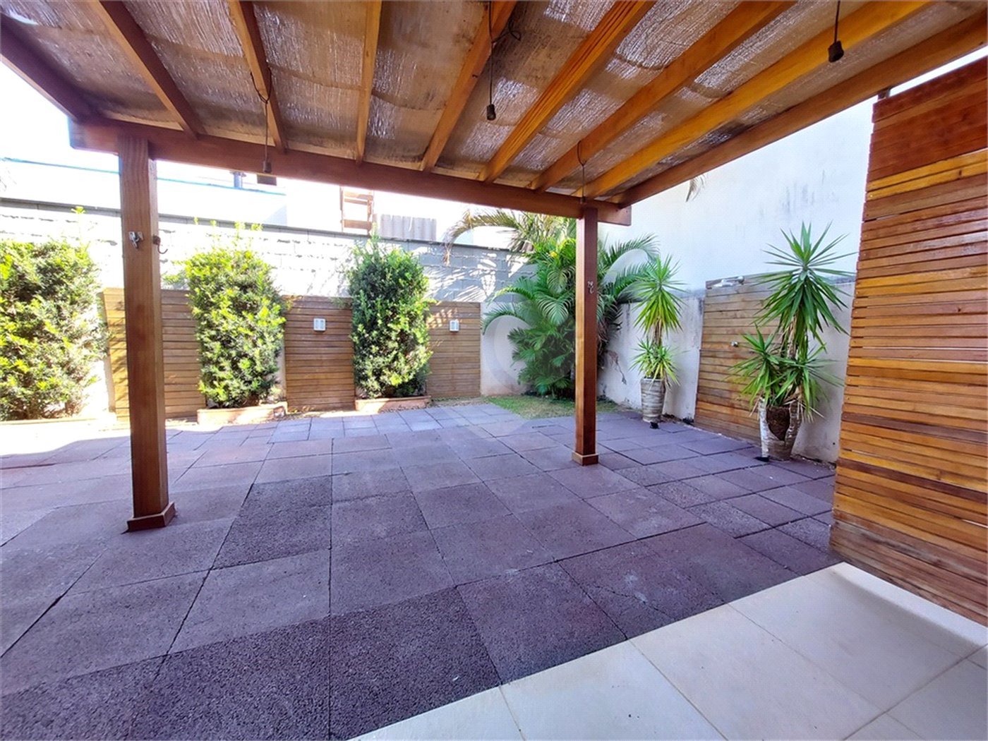 Casa à venda com 3 suítes no condomínio Villaggio Di Napoli Valinhos, Valinhos - SP