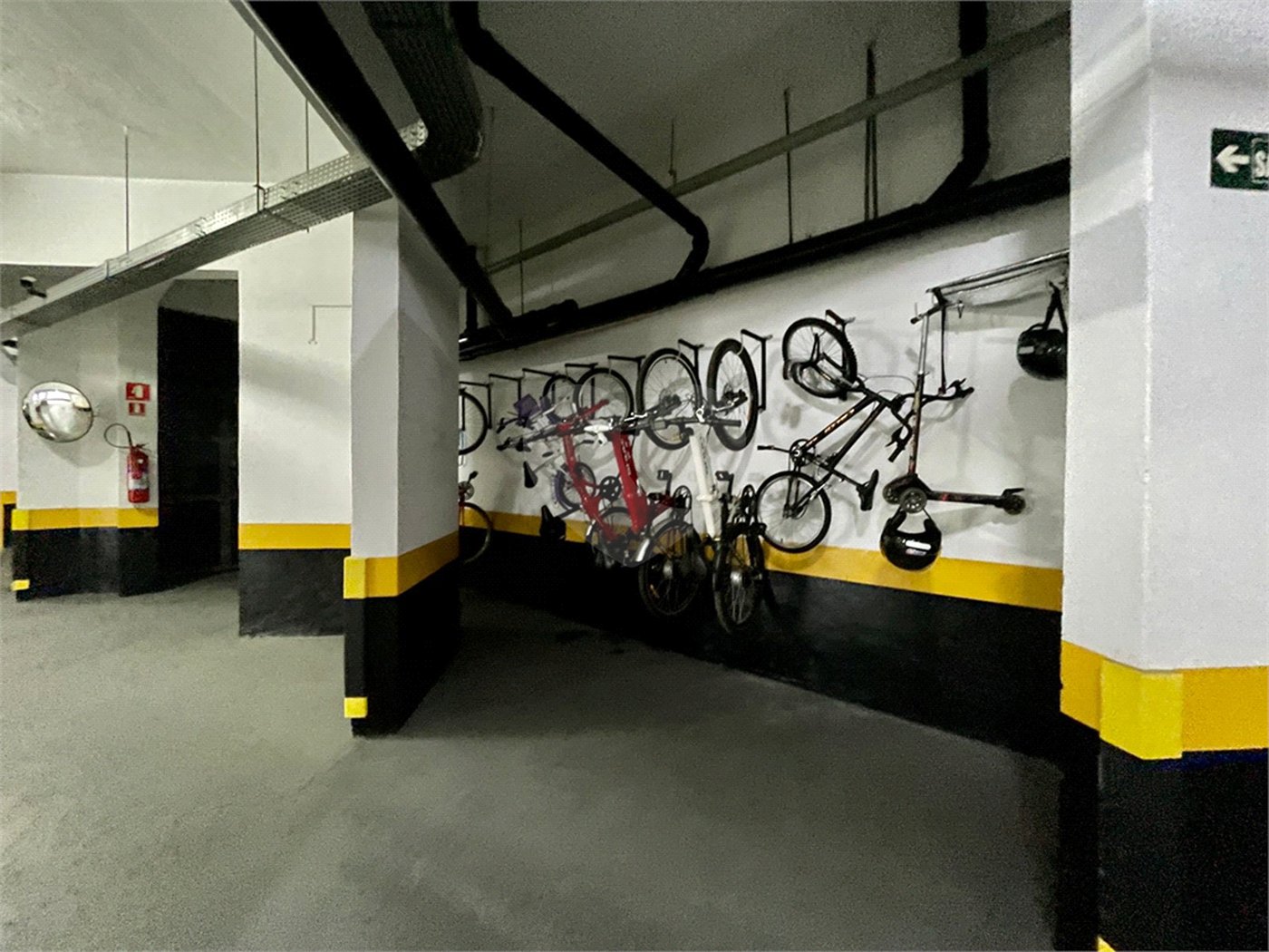 Apartamento à venda com 4 quartos, sendo 3 suítes, em Campo Belo, São Paulo, SP