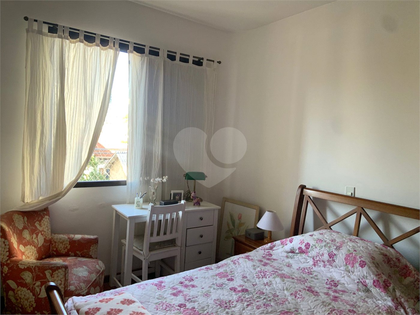 Apartamento à venda com 4 quartos, sendo 3 suítes,  em Pinheiros, São Paulo, SP