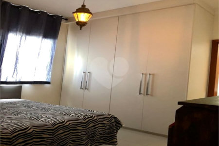 Casa à venda com 4 quartos, sendo 3 suítes, no condomínio Residencial Terra Nobre, Indaiatuba - SP