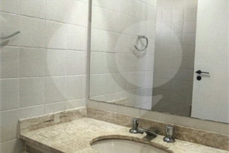 Apartamento à venda com 3 quartos, sendo 1 suíte, em Pinheiros, São Paulo, SP