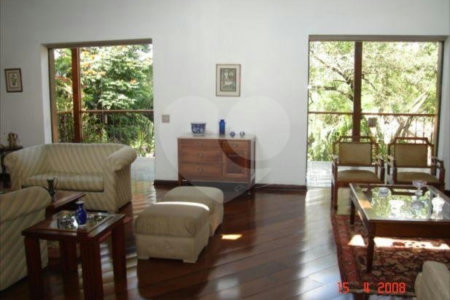 Casa Térrea à venda com 4 quartos, sendo 2 suítes, em Vila Tramontano, São Paulo, SP