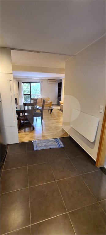 Apartamento para venda e locação de 130m² no Jardim Paulista com 2 suítes e 2 vagas.