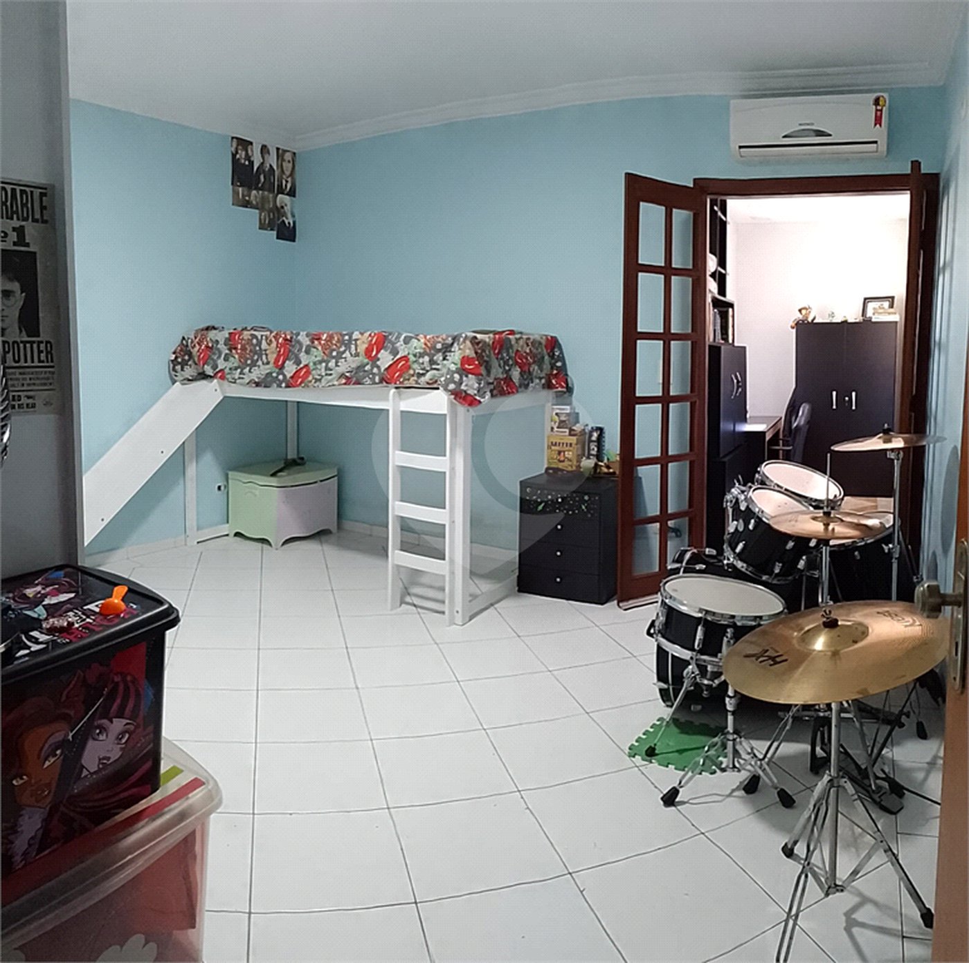 Sobrado à venda com 3 quartos, sendo 1 suíte, em Jardim Regina, São Paulo, SP