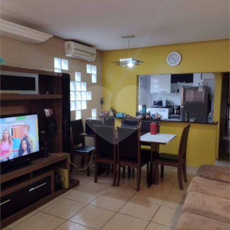 Sobrado à venda com 4 quartos, sendo 1 suíte,  em Jardim Maria Luiza, São Paulo, SP