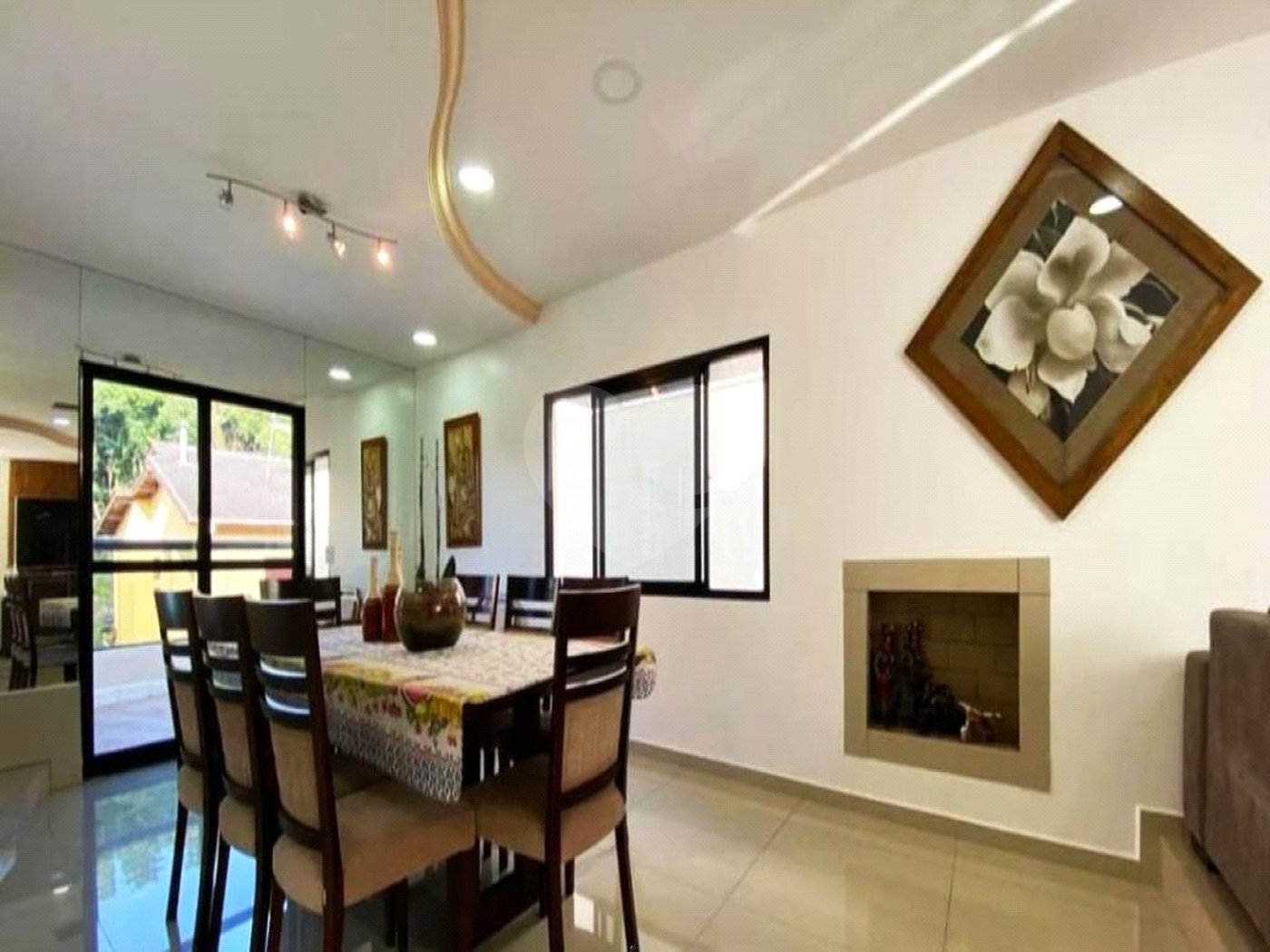 Casa à venda com 3 quartos, sendo 1 suíte, em Parque Monte Alegre, Taboão da Serra, SP