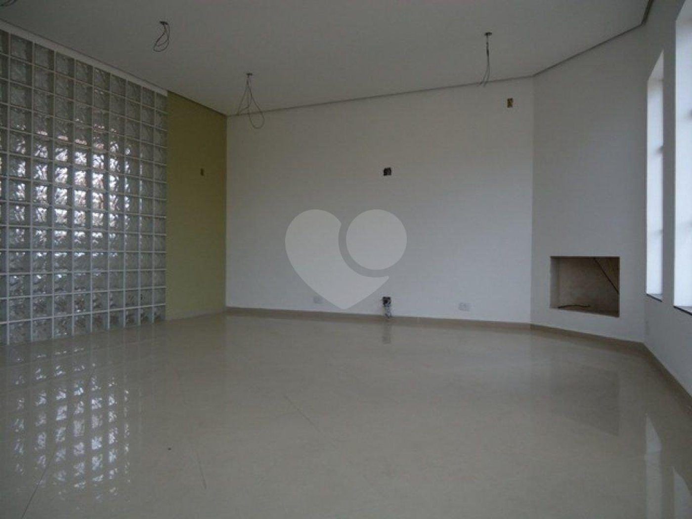 Sobrado à venda com 3 quartos, sendo 1 suíte, em Vila Irmãos Arnoni, São Paulo, SP
