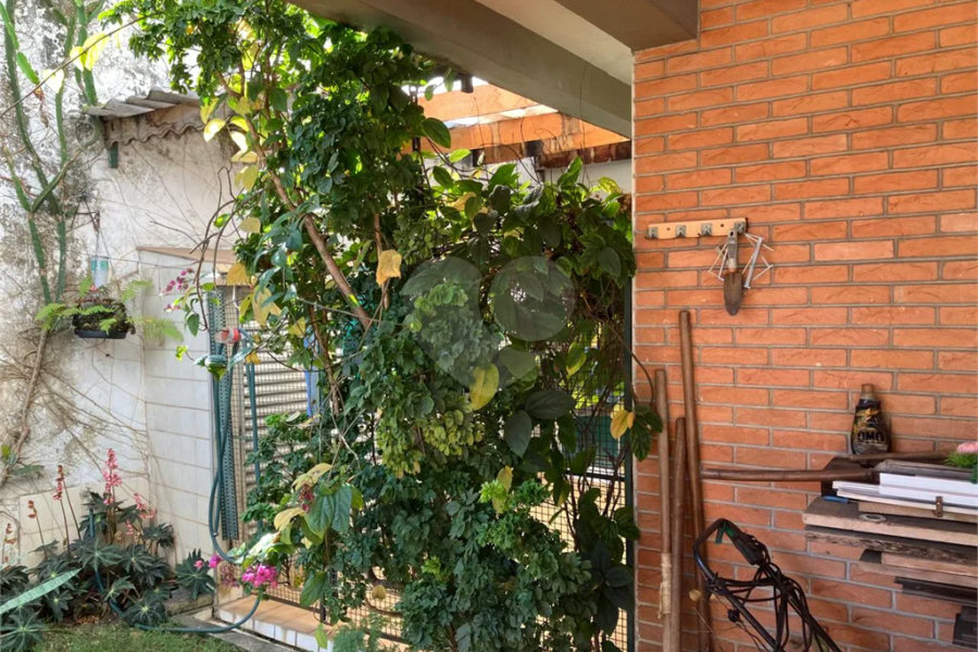 Casa à venda com 5 quartos, sendo 2 suítes,  em Vila Maria, São Paulo, SP