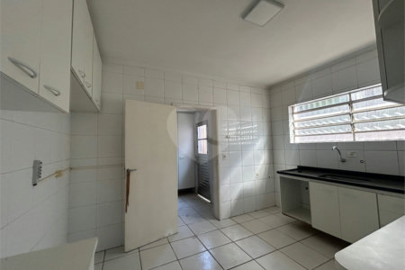 Casa à venda com 3 quartos, sendo 1 suíte,  em Santo Amaro, São Paulo, SP