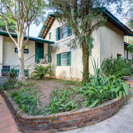 Casa à venda com 3 suítes em Jardim Petropolis, São Paulo, SP