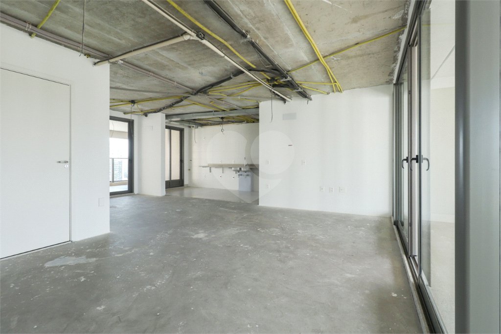 Apartamento à venda com 3 quartos, sendo 2 suítes,  em Brooklin, São Paulo, SP
