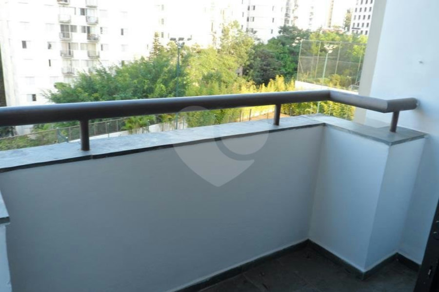 Apartamento à venda com 2 quartos, sendo 1 suíte, em Morumbi, São Paulo, SP
