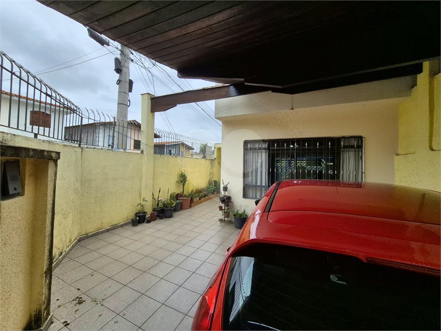 Sobrado à venda com 4 quartos em Jardim Sarah, São Paulo, SP
