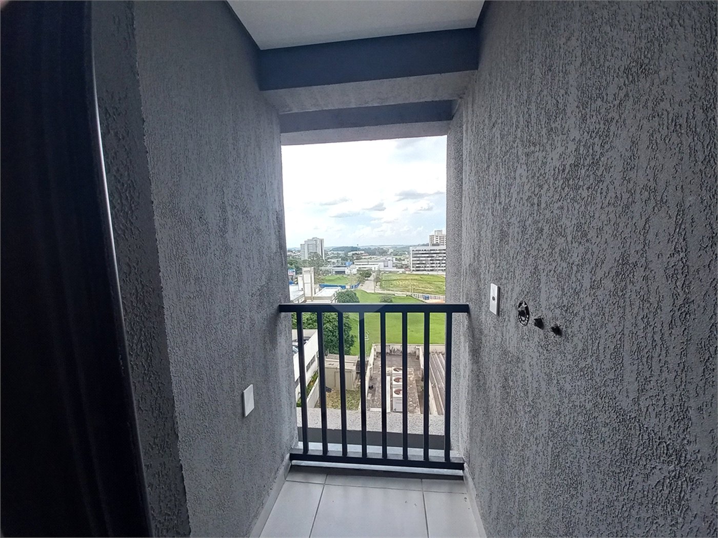 Apartamento à venda com 2 quartos, sendo 1 suíte,  em Além Ponte, Sorocaba, SP