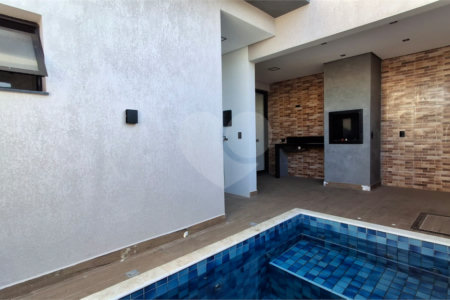 Casa à venda com 3 quartos, sendo 1 suíte, no condomínio Horto Florestal 1, Sorocaba - SP
