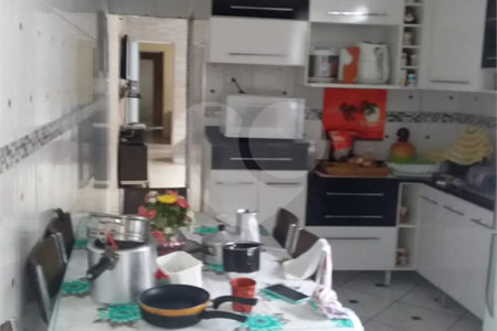Sobrado à venda com 3 quartos, sendo 2 suítes, em Vila Maria, São Paulo, SP