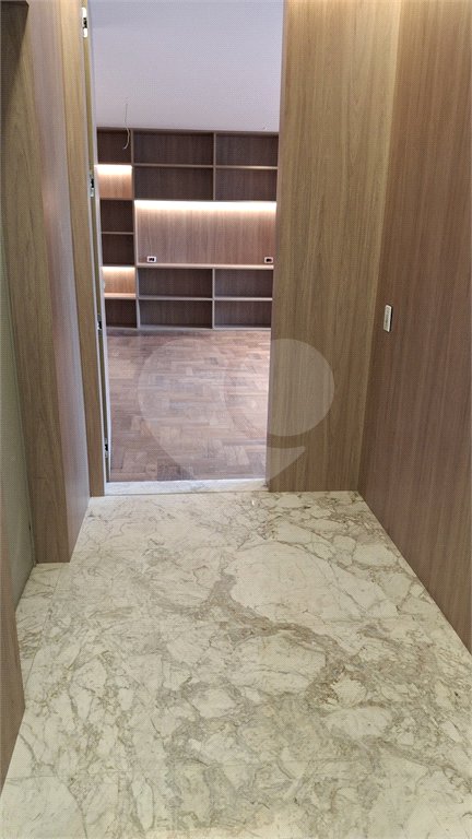 Apartamento para alugar com 3 quartos, sendo 1 suíte, em Itaim Bibi, São Paulo, SP