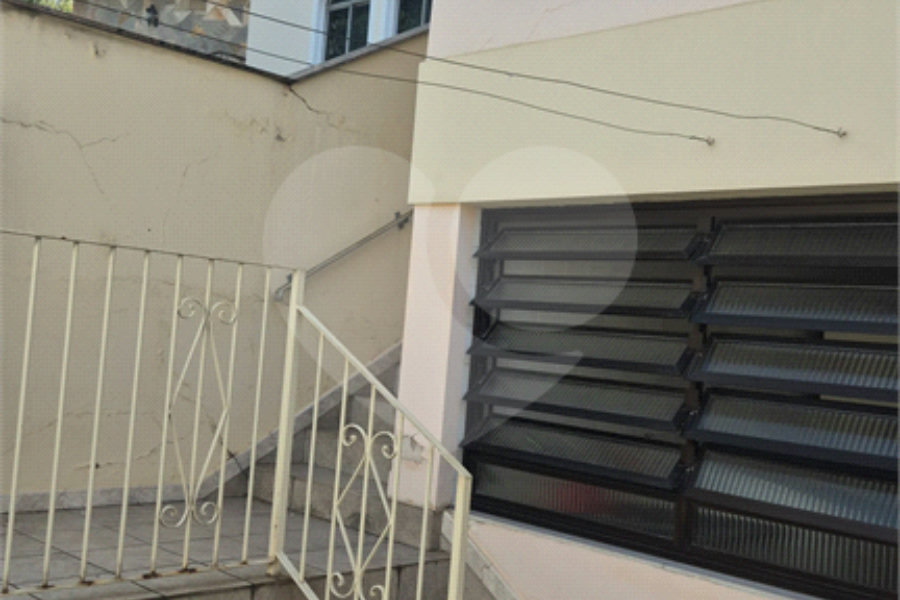 Casa à venda com 4 quartos, sendo 3 suítes, no condomínio Chácara das Rosas, São Paulo - SP