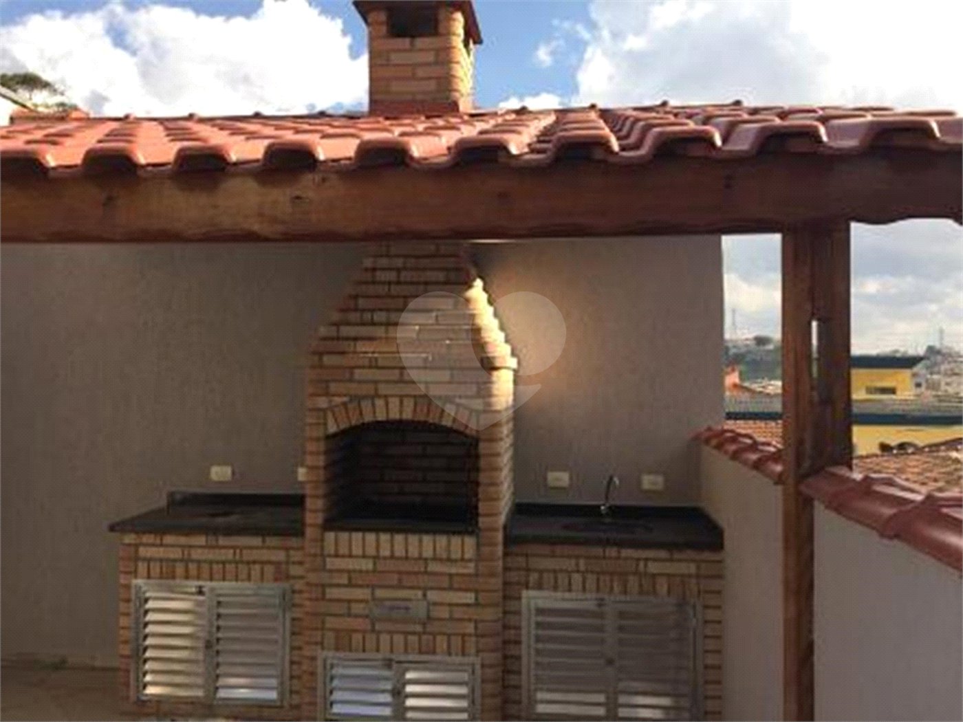 Sobrado à venda com 3 quartos, sendo 1 suíte, em Vila Galvão, Guarulhos, SP