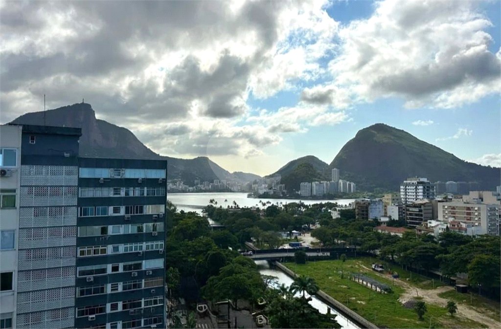 Duplex à venda com 3 quartos, sendo 1 suíte, em Leblon, Rio de Janeiro, RJ