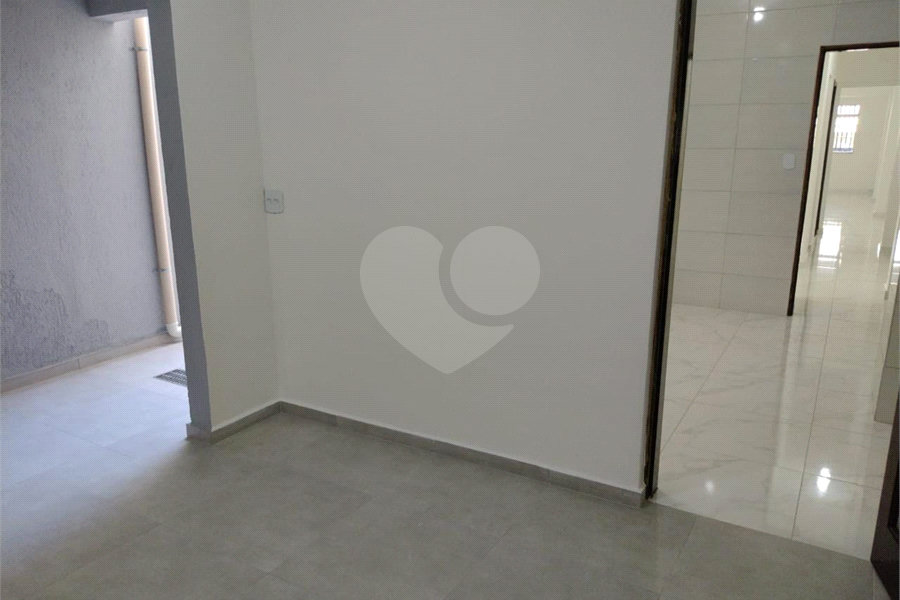 Sobrado à venda com 3 quartos, sendo 1 suíte, em Jaraguá, São Paulo, SP
