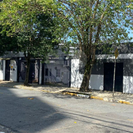 Casa à venda com 2 quartos no condomínio Carvalho Lagares, Poá - SP