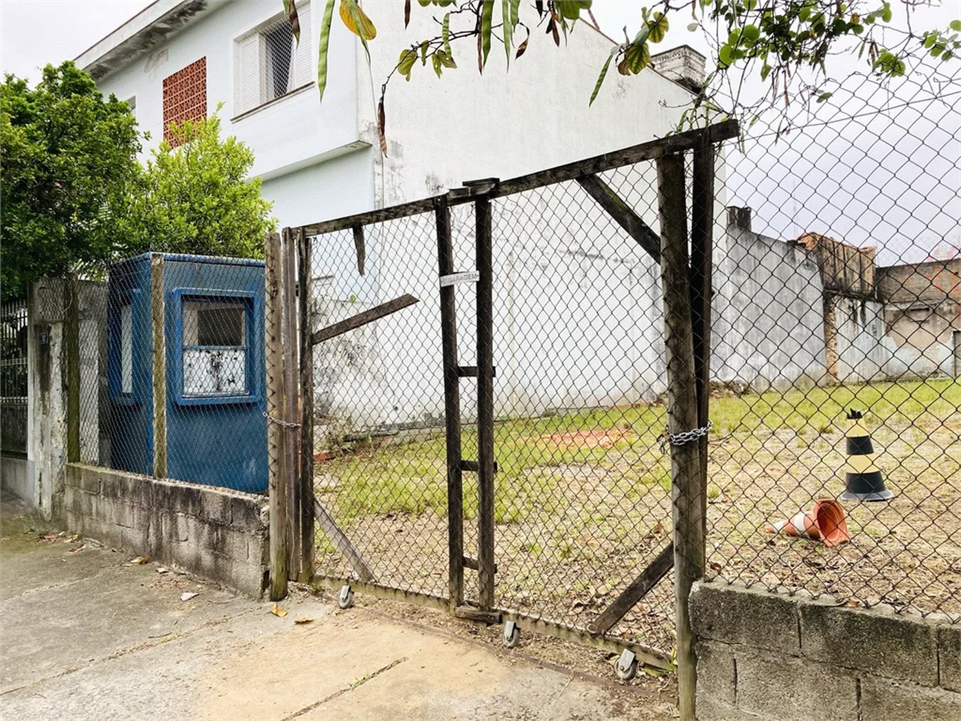 Terreno à venda em Jardim Esmeralda, São Paulo, SP