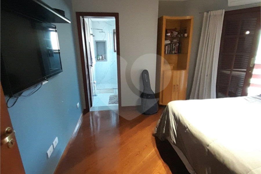 3 AMPLAS SUITES MAIS ECRITORIO MUITO VERDE E AMPLO QUINTAL