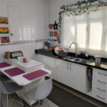 Casa à venda com 3 quartos, sendo 1 suíte,  no condomínio Residencial Jardim das Palmeiras, Vinhedo - SP