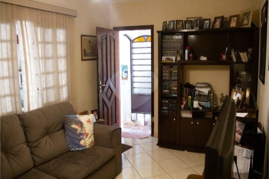Casa Térrea à venda com 3 quartos, sendo 1 suíte, em Vila Irmãos Arnoni, São Paulo, SP