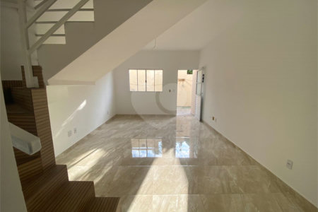 Casa para alugar com 2 suítes no condomínio Residencial Vila Amélia, Poá - SP