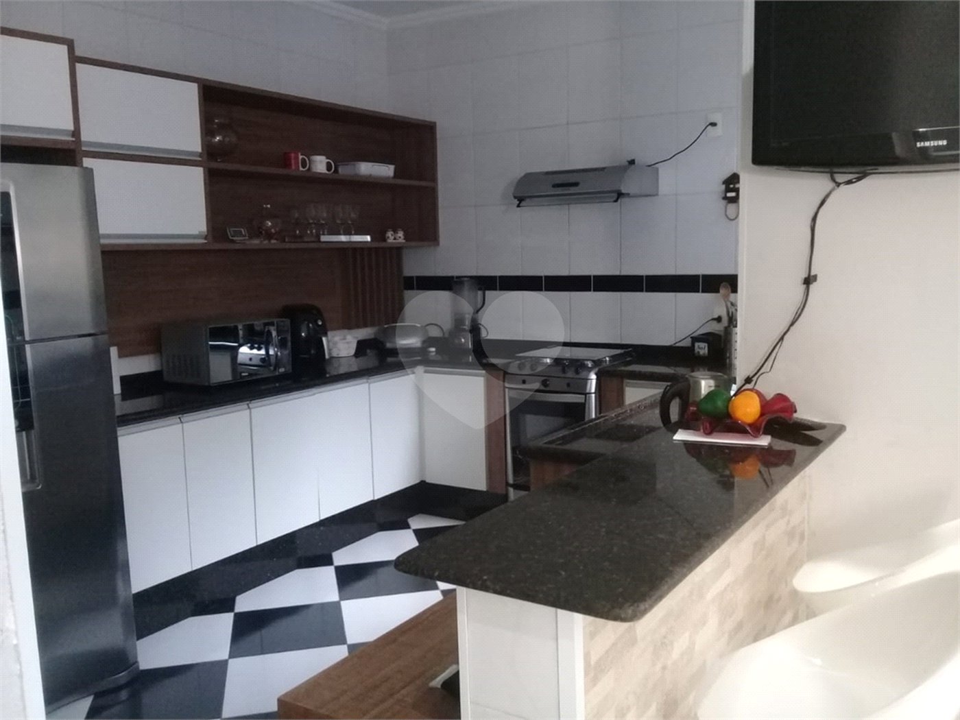 Sobrado à venda com 2 quartos, sendo 1 suíte, em Cidade Boa Vista, Suzano, SP
