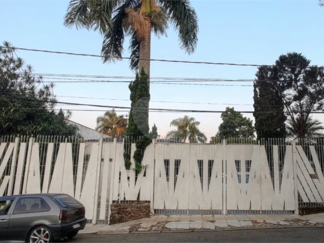 Casa Térrea à venda com 5 quartos, sendo 2 suítes,  em Chácara Monte Alegre, São Paulo, SP