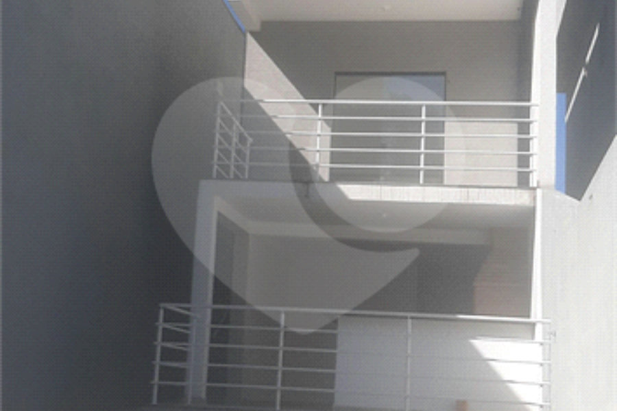 Sobrado à venda com 3 quartos, sendo 1 suíte, em Serra da Cantareira, Mairiporã, SP