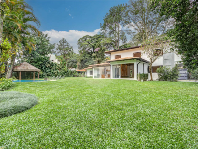 Casa à venda com 4 suítes em Alto da Boa Vista, São Paulo, SP