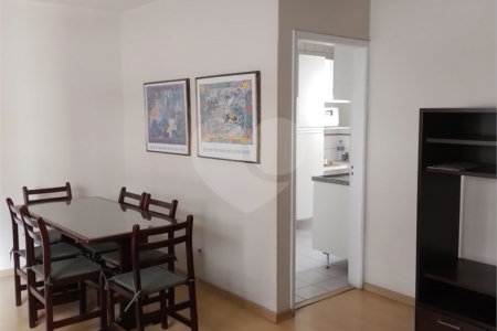 Apartamento à venda com 3 quartos, sendo 1 suíte,  em Pinheiros, São Paulo, SP
