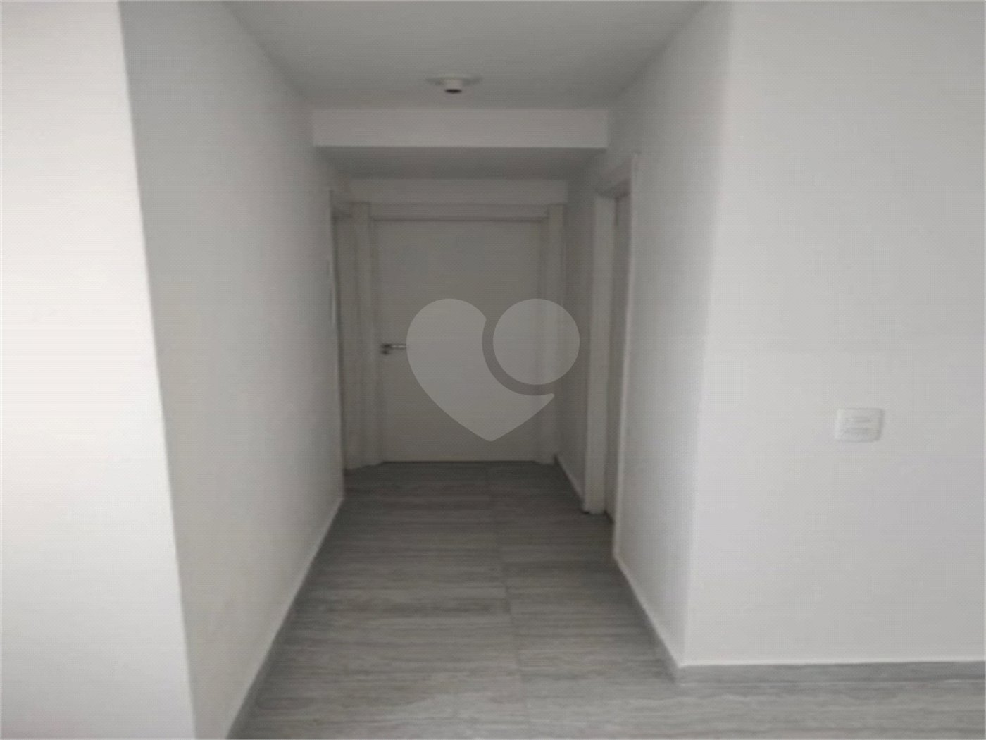 Apartamento à venda com 2 quartos em Guaiaúna, São Paulo, SP