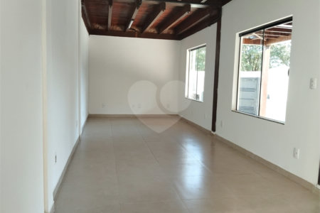 Casa à venda com 3 quartos, sendo 2 suítes, em Vila Harmonia, Araraquara, SP