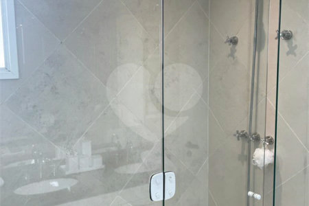 Apartamento à venda com 3 suítes em Vila Gertrudes, São Paulo, SP