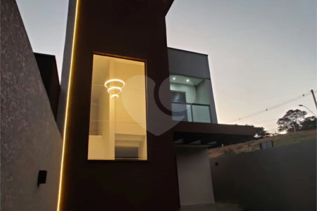 Sobrado à venda com 3 quartos, sendo 1 suíte, em Toctao Argon Atibaia, Atibaia, SP