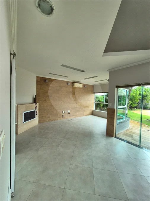 Casa à venda ou para alugar com 3 quartos, sendo 1 suíte, no condomínio Villagio Capriccio, Louveira - SP