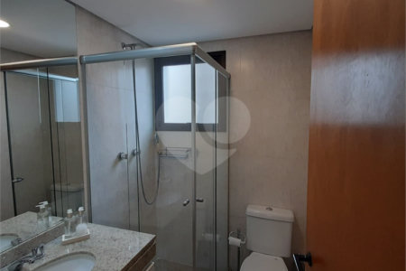 Apartamento à venda com 3 quartos, sendo 1 suíte, em Campo Belo, São Paulo, SP