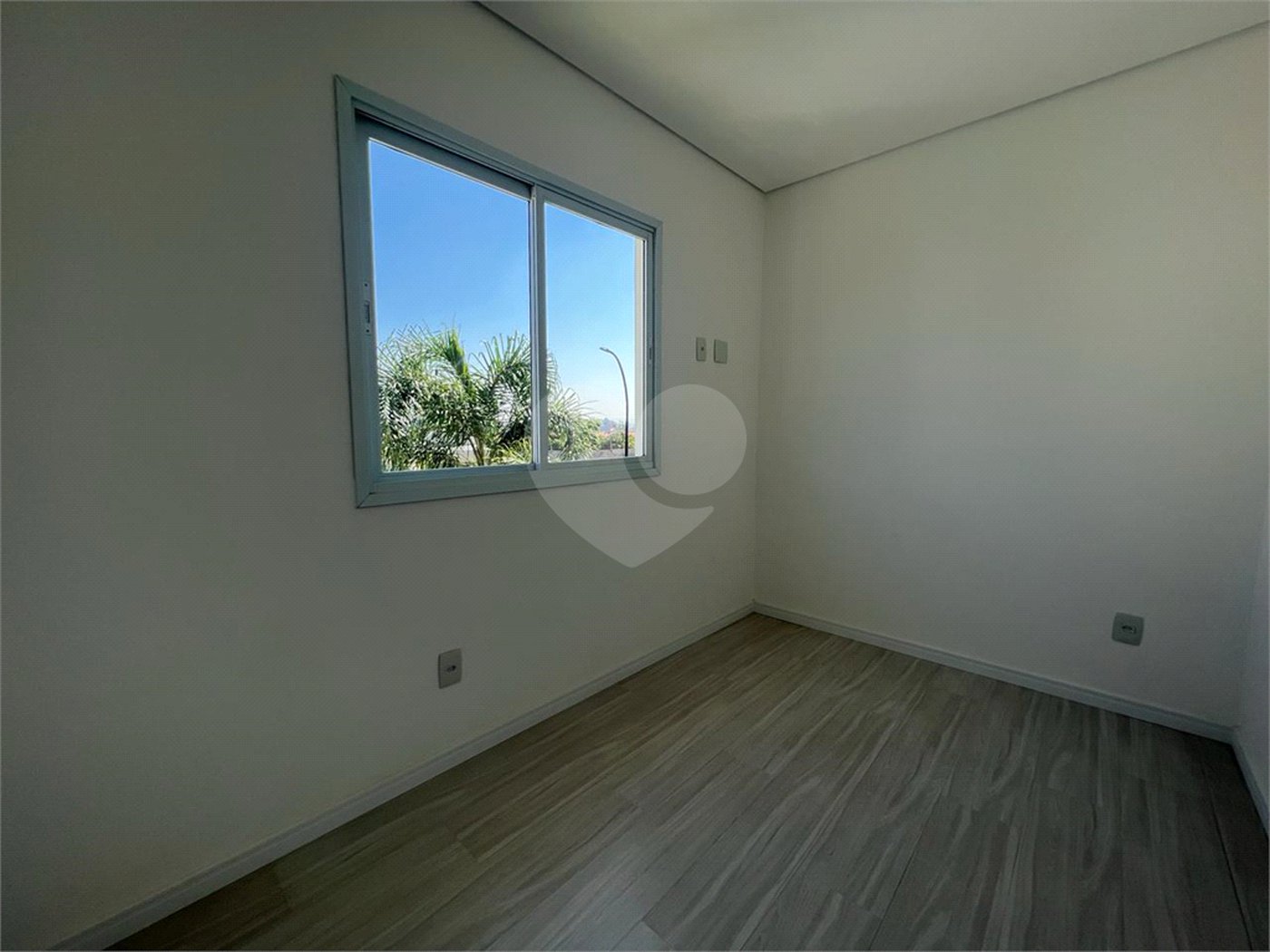 Casa à venda com 3 quartos, sendo 1 suíte, em Jardim Semiramis, Cotia, SP