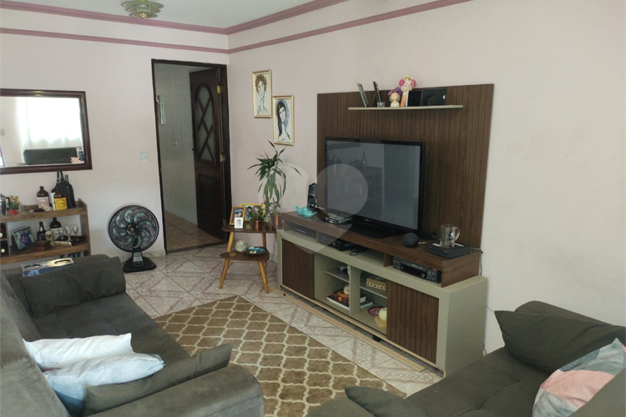 Sobrado à venda com 4 quartos, sendo 3 suítes, em Mandaqui, São Paulo, SP