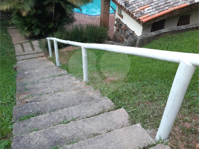 Casa à venda ou para alugar com 4 quartos, sendo 2 suítes,  em Serra da Cantareira, Mairiporã, SP
