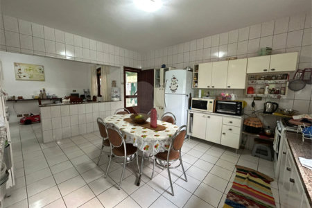 Casa em condomínio à venda com 3 quartos, sendo 1 suíte,  no Centro, Bom Jesus dos Perdões, SP
