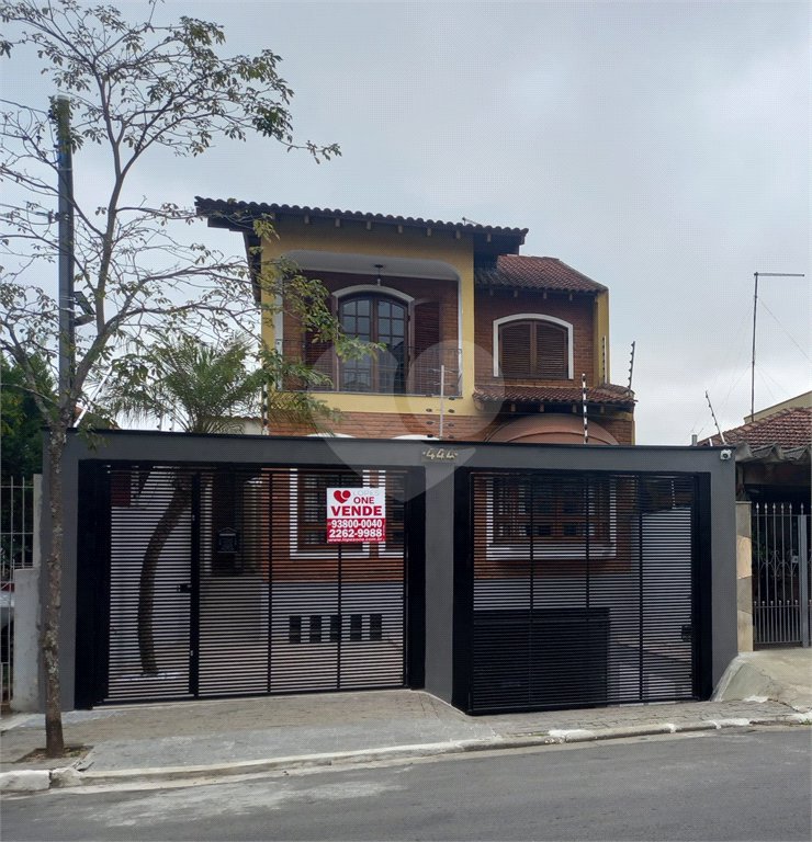 Sobrado à venda com 4 quartos, sendo 1 suíte, em Tremembé, São Paulo, SP