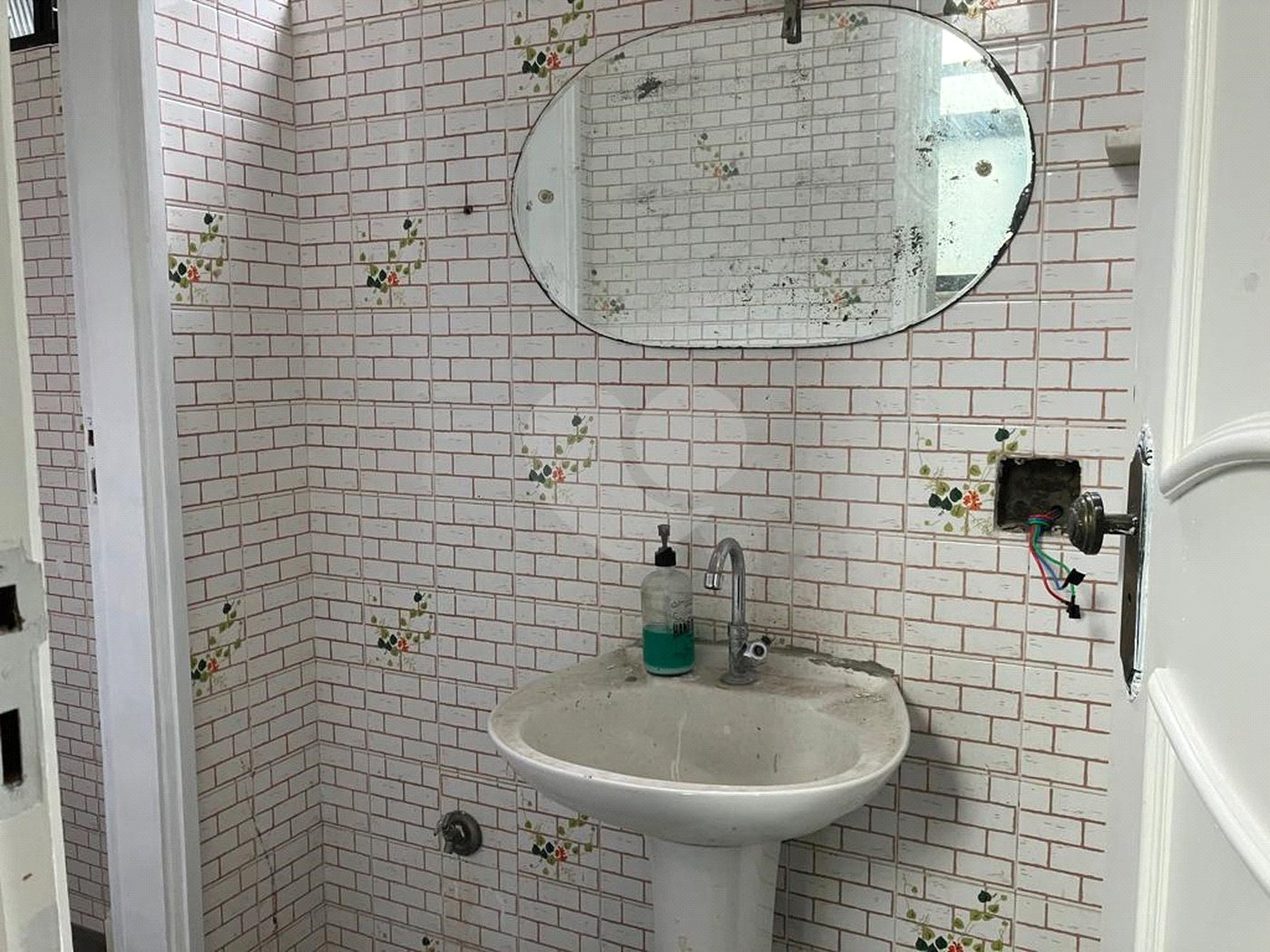Sobrado à venda com 4 quartos, sendo 2 suítes, em Jardim São Bento, São Paulo, SP