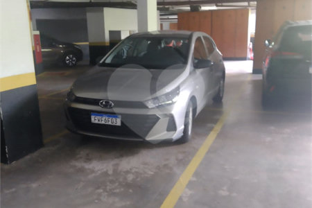 Apartamento à venda com 3 suítes em Vila Suzana, São Paulo, SP