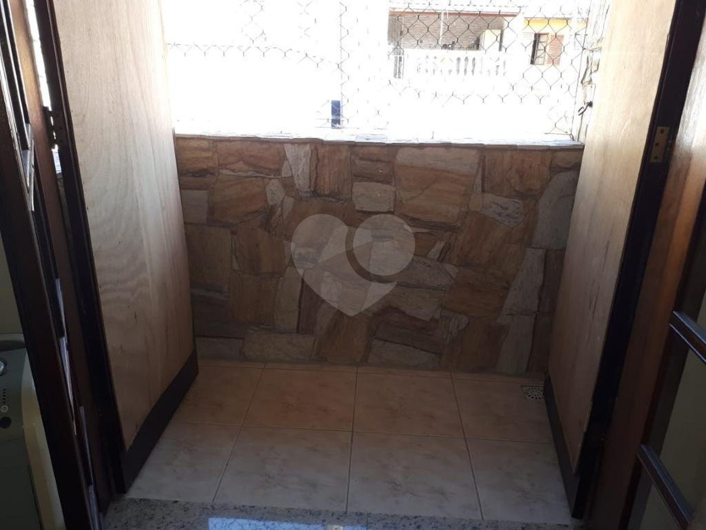 Sobrado à venda com 3 quartos, sendo 1 suíte,  em Tremembé, São Paulo, SP